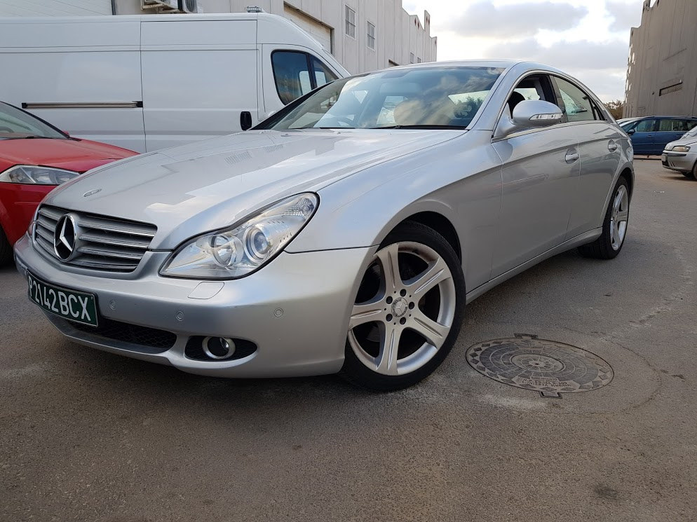 Mercedes CLS-320 with freshly polished headlights Mercedes CLS 320